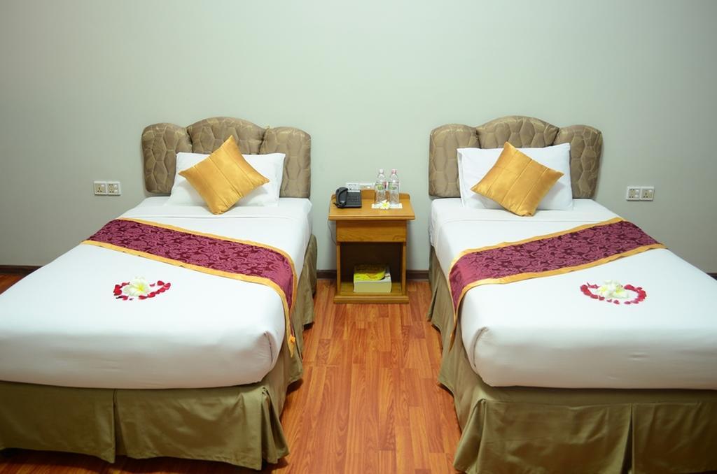 Myat Nan Yone Hotel Naypyidaw Exterior photo