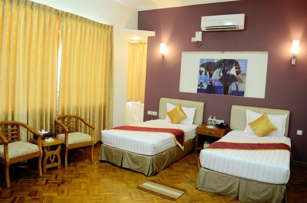 Myat Nan Yone Hotel Naypyidaw Room photo