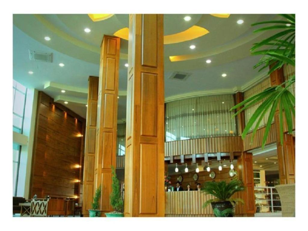 Myat Nan Yone Hotel Naypyidaw Exterior photo