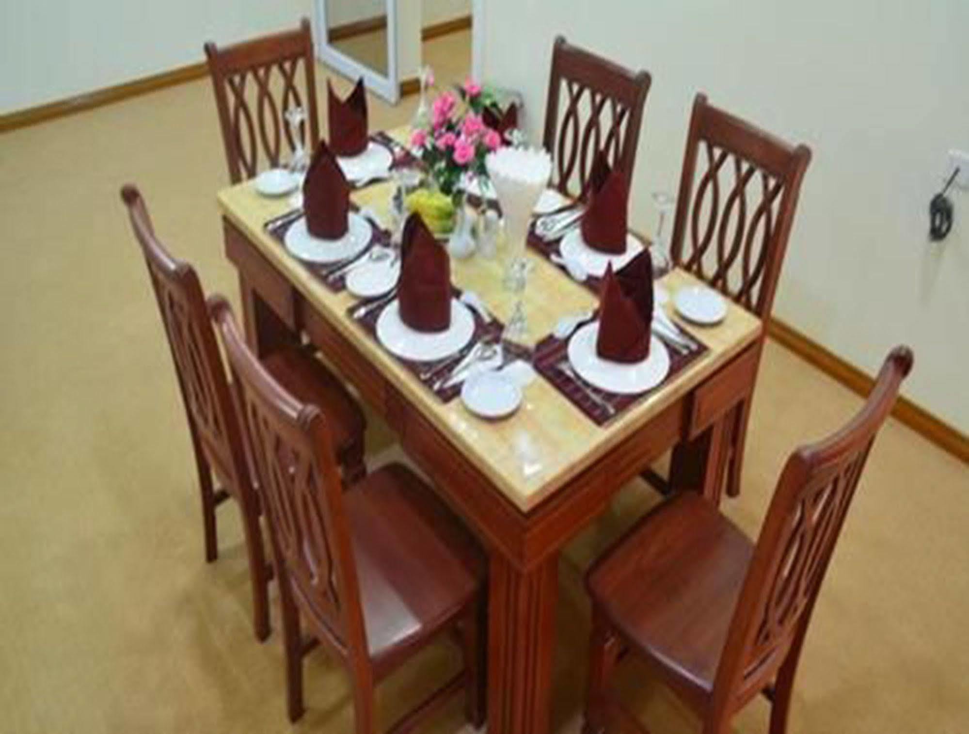 Myat Nan Yone Hotel Naypyidaw Exterior photo